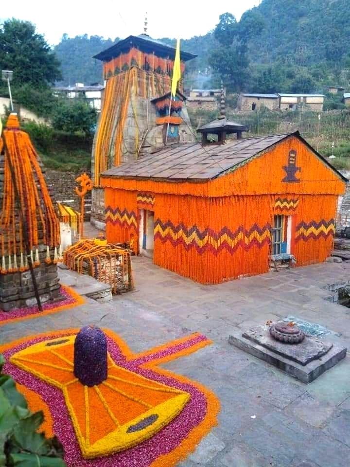 Triyuginarayan-temple