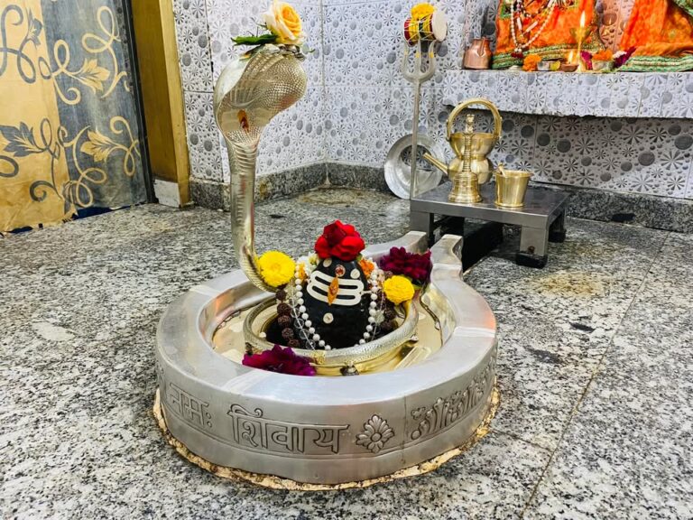Shri Neelkanth Mahadev Temple